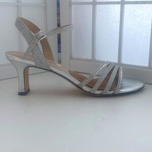 Nina New York Silver and Rhinestone 2 1/2" Heels SZ 8.5